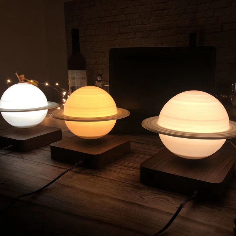 Levitating Saturn Lamp